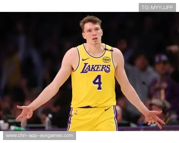 克内克特完成个人代表作